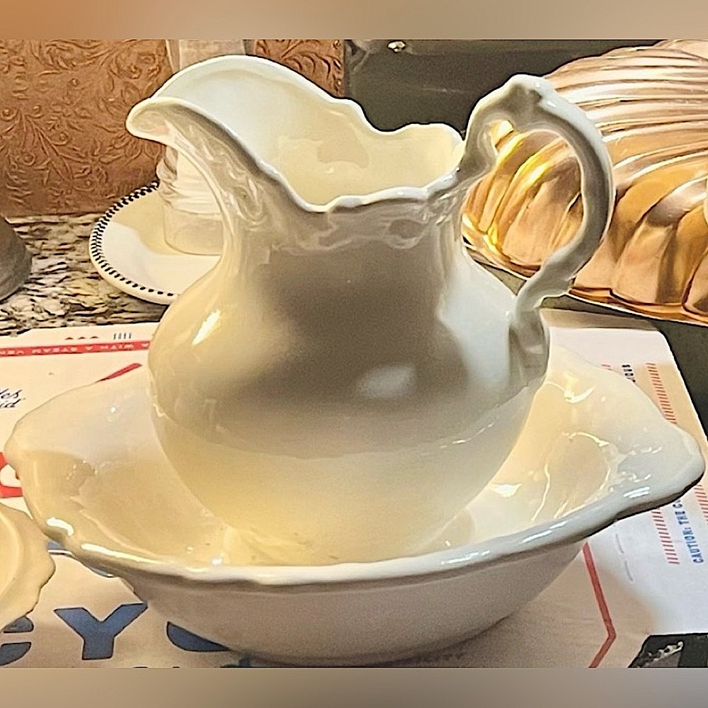 White Ceramic Pitcher & Bowl Set Water, Drink or Tea Pitcher Large Bowl NEW